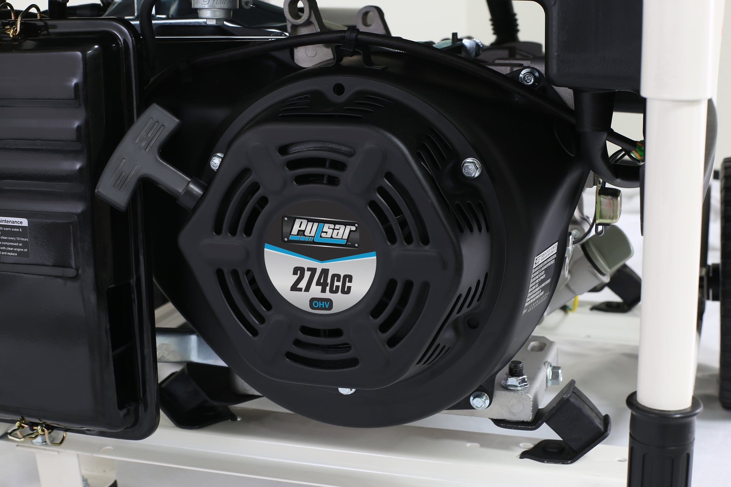 Pulsar 6000-Watt Gas Power Portable Generator (CARB)-4